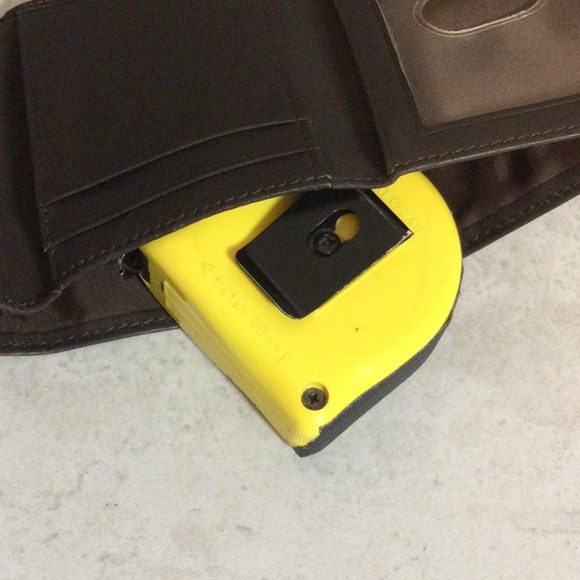 NWT Wilson’s Brown Leather trifold wallet - Picture 7 of 9